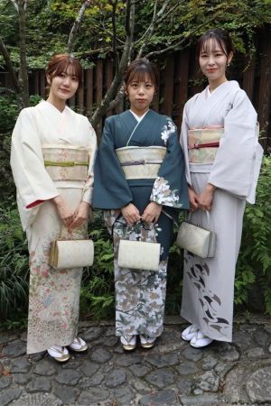 訪問着