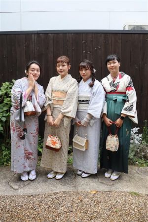 女性袴