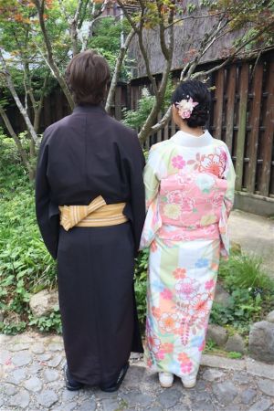 訪問着
