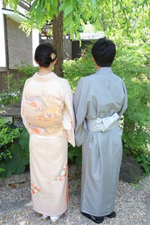 訪問着