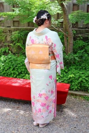 訪問着
