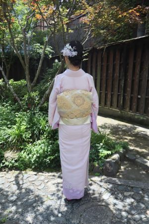 訪問着