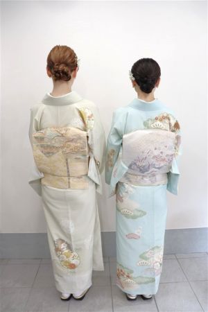 訪問着