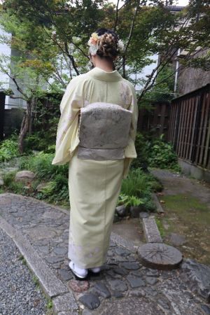 訪問着
