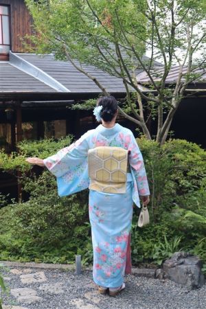 訪問着
