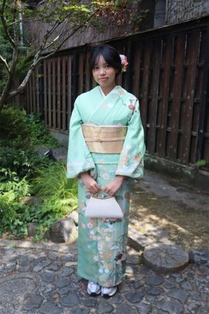 訪問着
