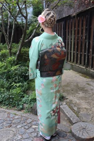 訪問着