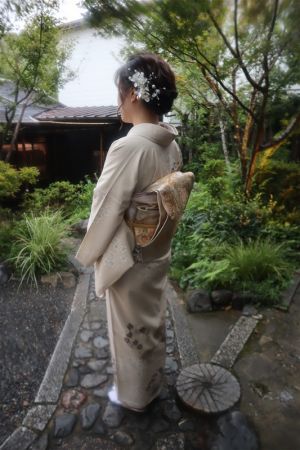 訪問着