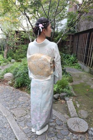 訪問着