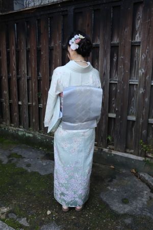 訪問着