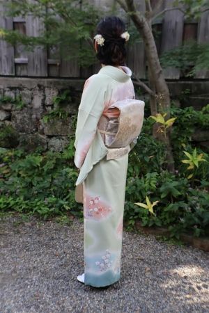 訪問着