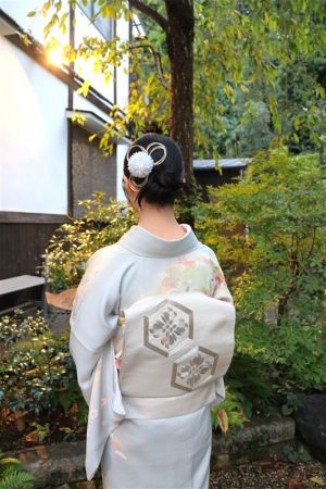訪問着
