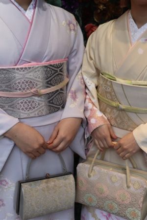 訪問着