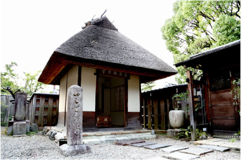 京都レンタル着物岡本 祇園店