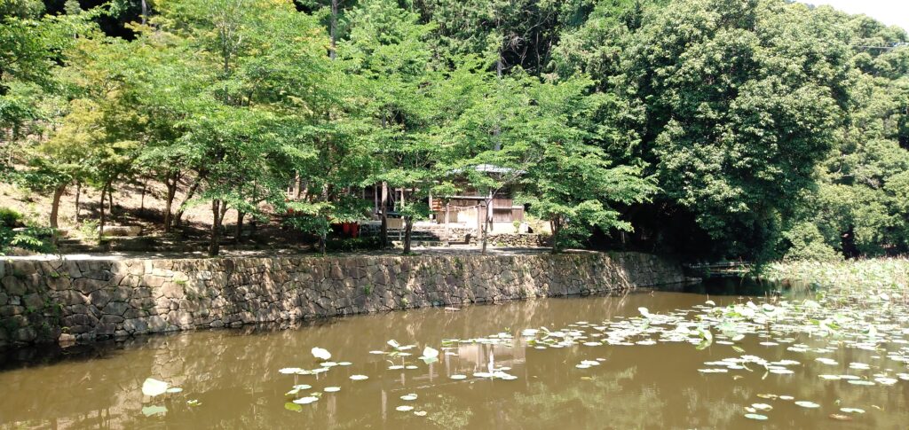 嵐山観光スポット:御髪神社