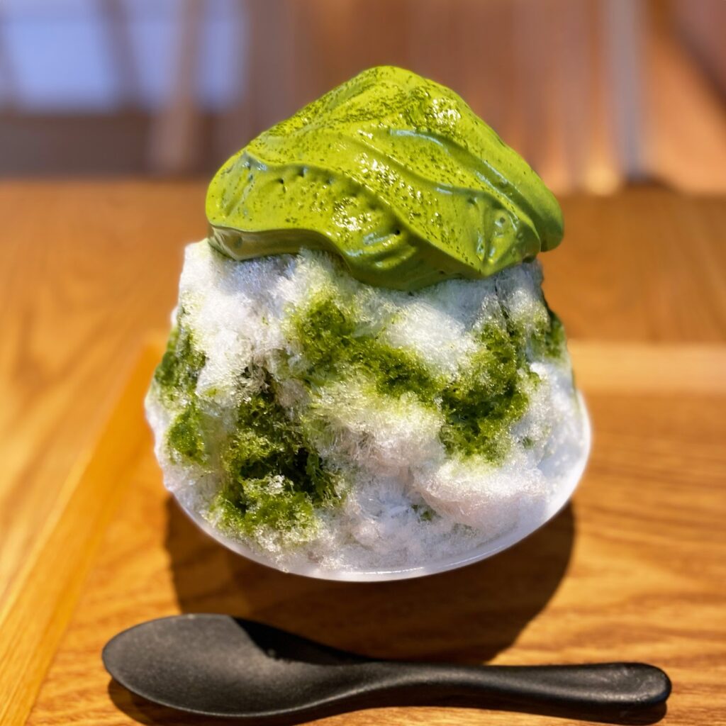 清水寺「MATCHA HOUSE 抹茶館京都清水三寧坂」のエスプーマかき氷