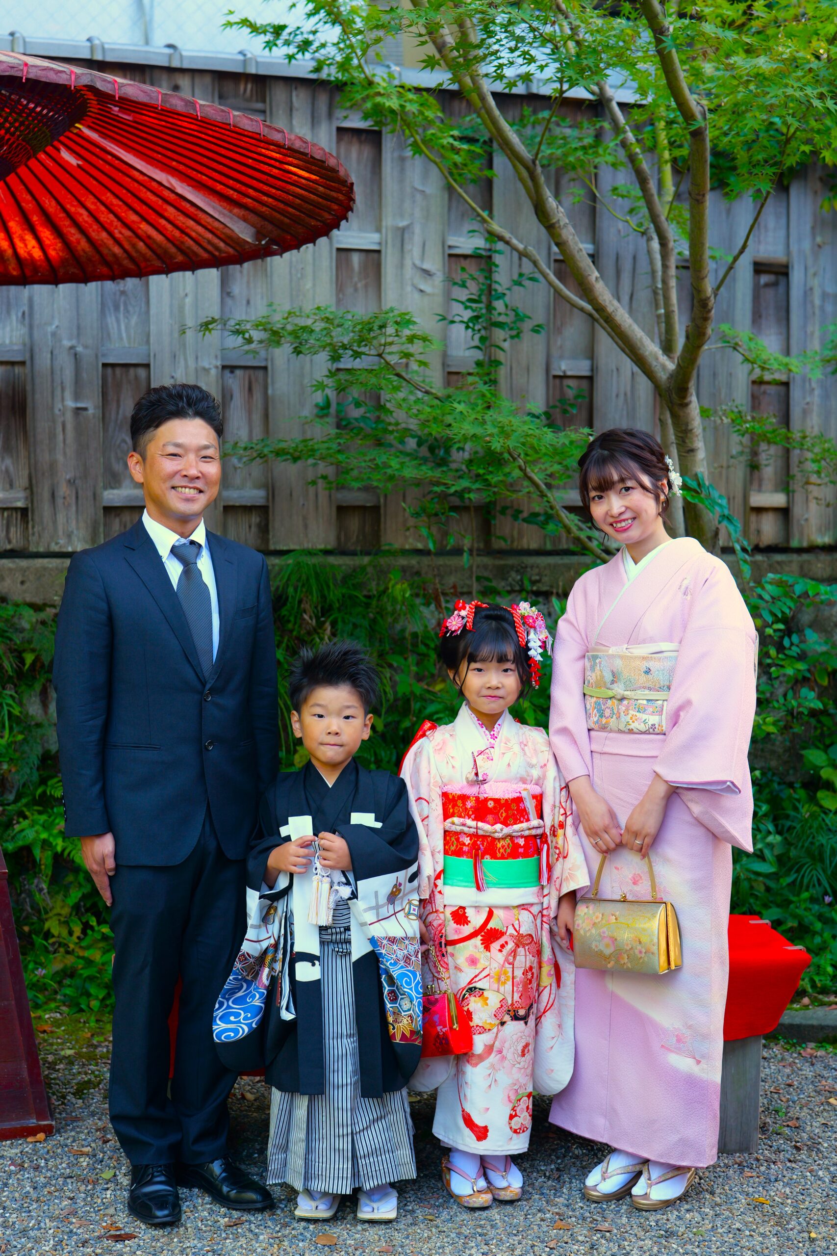 七五三は家族で着物レンタル！京都・紅葉と残す最高の家族写真