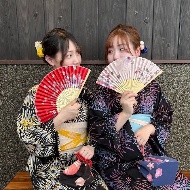 京都きもの
花火柄浴衣