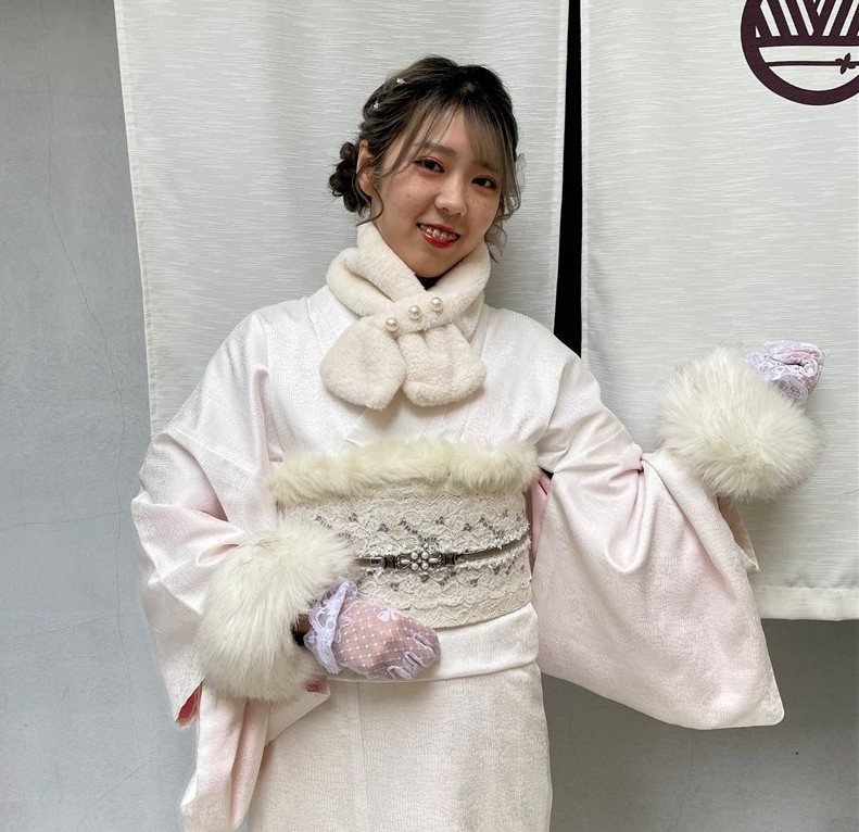 Enjoy Kimono Even in Winter: A Guide to Cold-Weather Accessories